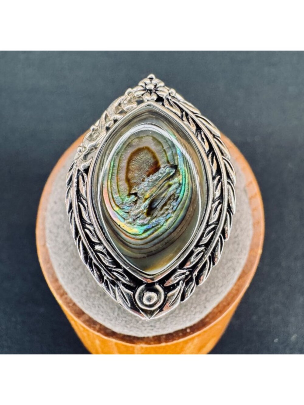 VTG Solid Sterling Silver 925 Abalone Leaf Floral Design Ring Size 9.75